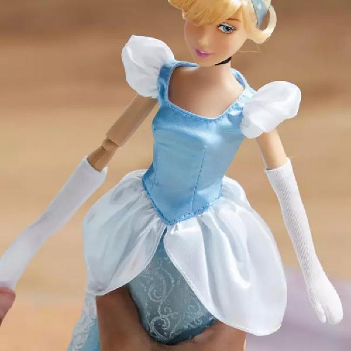 Disney Cinderella Σταχτοπούτα Κλασική Κούκλα 29cm Με αξεσουάρ 3 ετών και Πάνω